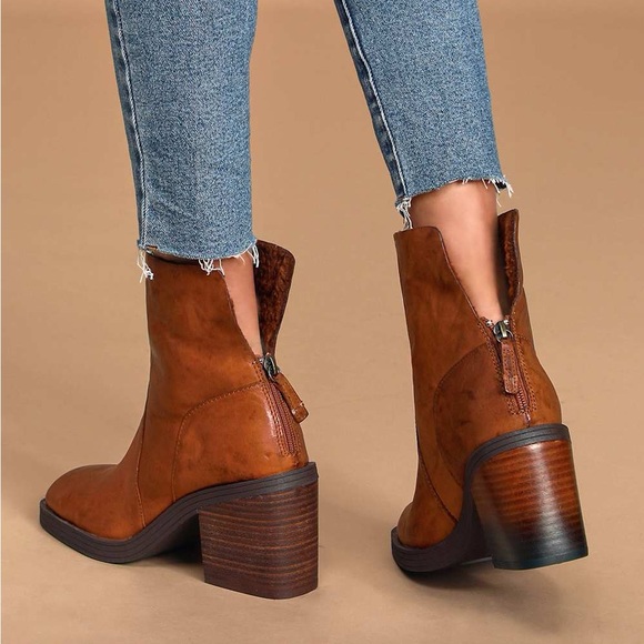 Kelsi Dagger Shoes - Kelsi Dagger Brooklyn for Anthropologie
Westward Ankle Boots Size 8